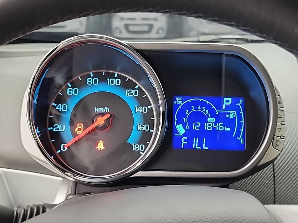 Chevrolet Spark - Vista 6