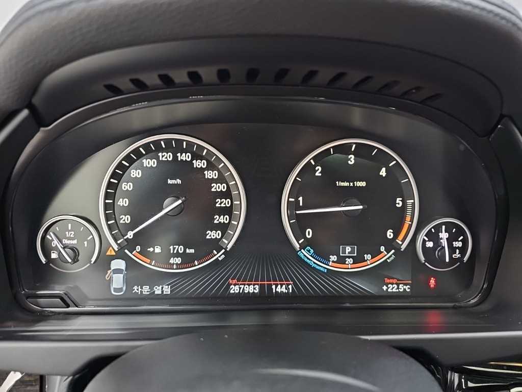 BMW X6 - Vista 6