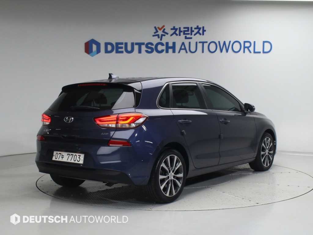 HYUNDAI i30 - Vista 2