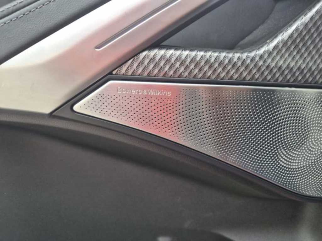 BMW X6M - Vista 10