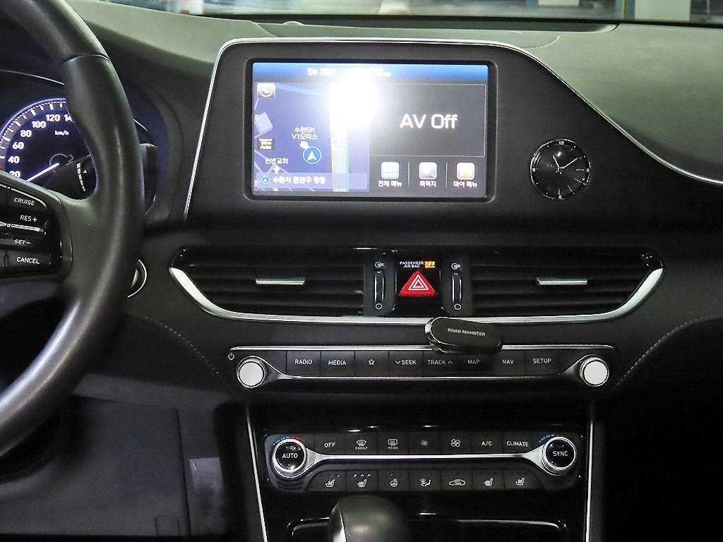 HYUNDAI Grandeur - Vista 11