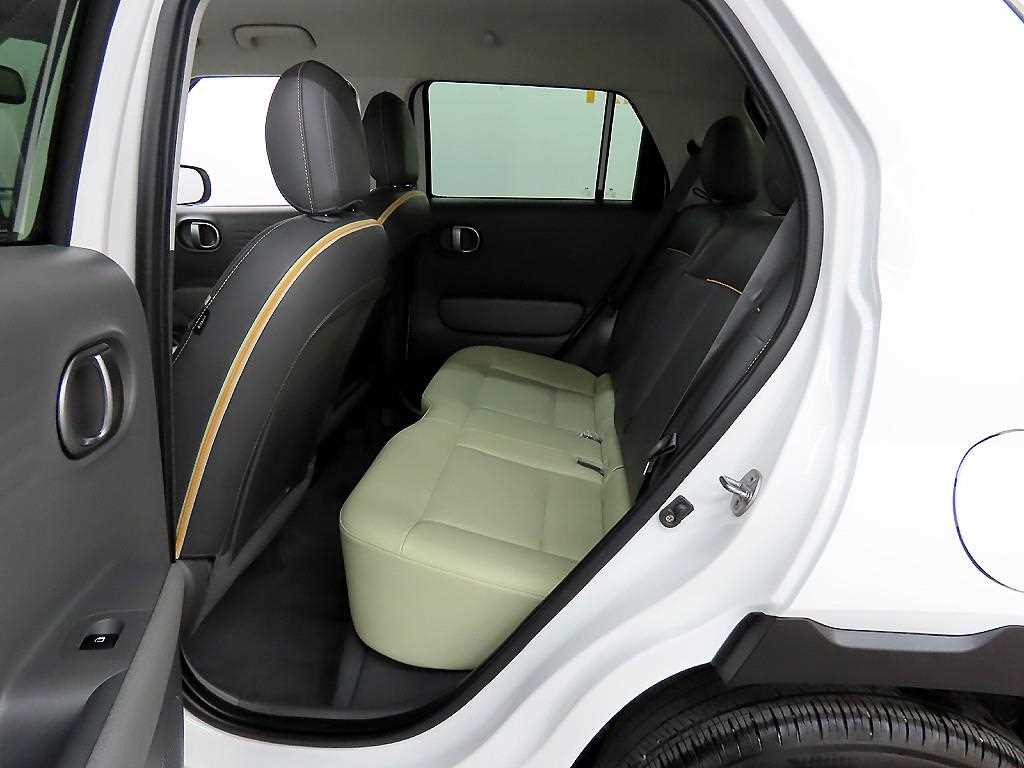 HYUNDAI Casper - Vista 6