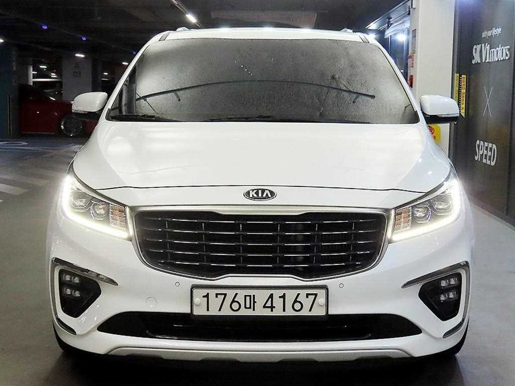 KIA Carnival - Vista 2