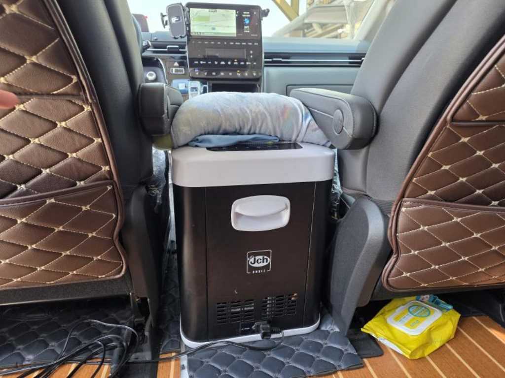 HYUNDAI Staria - Vista 12