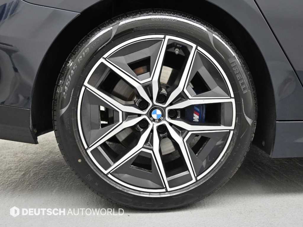 BMW 5 Series - Vista 5