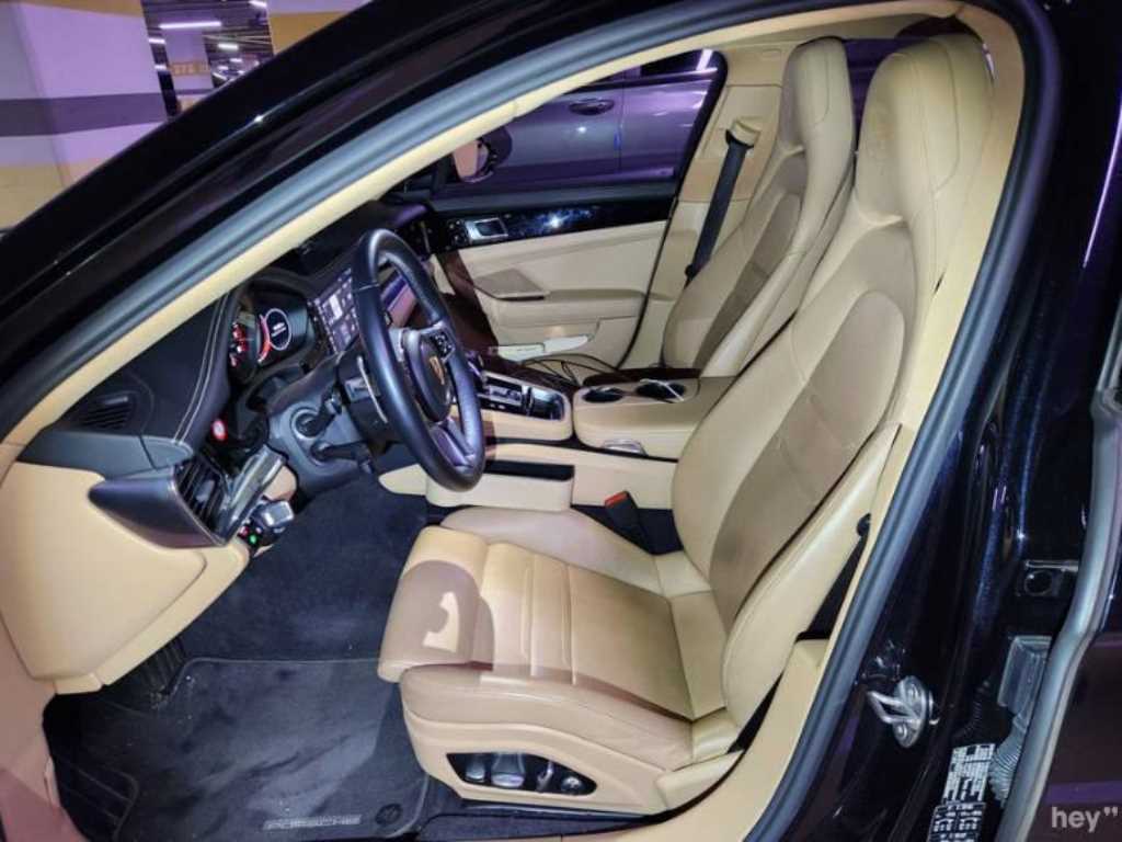 Porsche Panamera - Vista 5