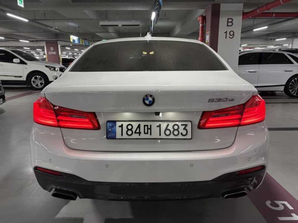 BMW 5 Series - Vista 3