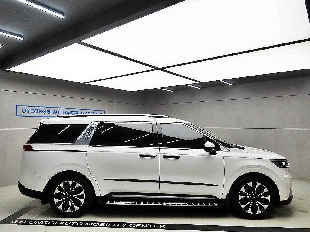KIA Carnival - Vista 2