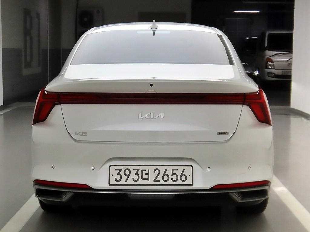 KIA K8 - Vista 3