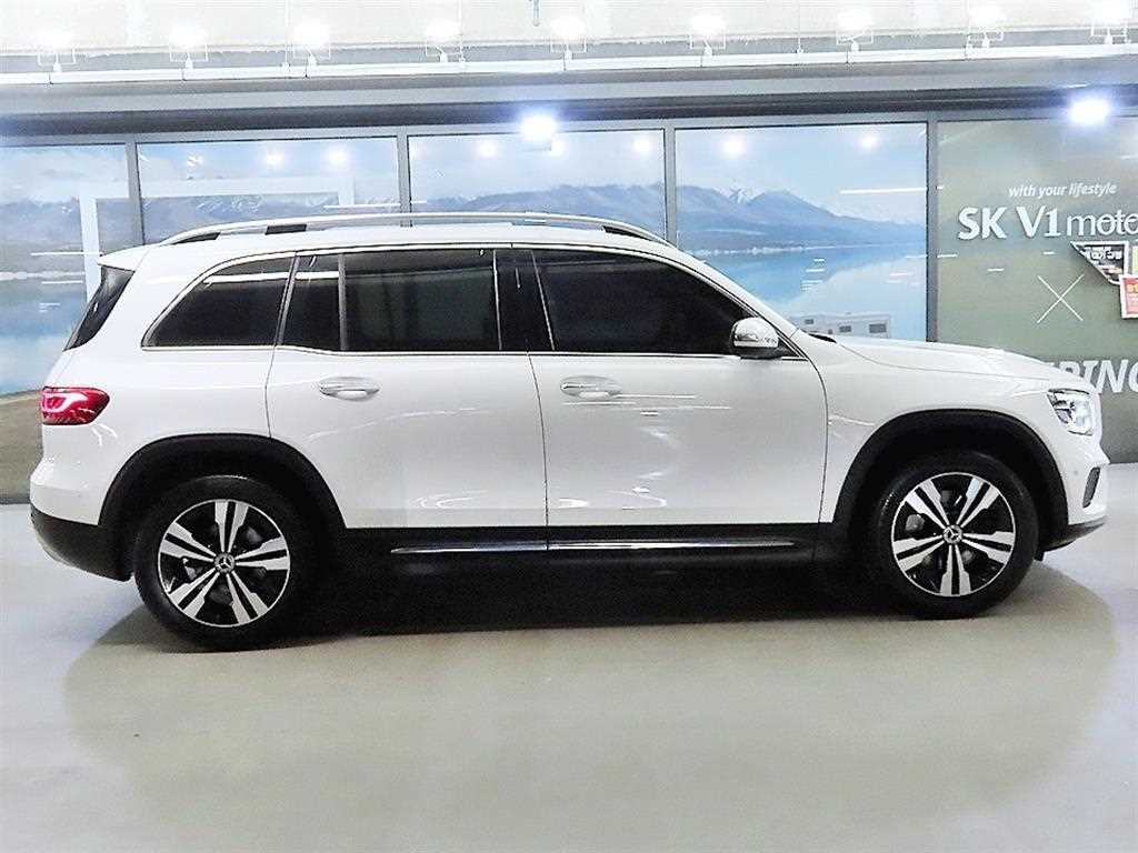 Mercedes Benz GLB Class - Vista 3