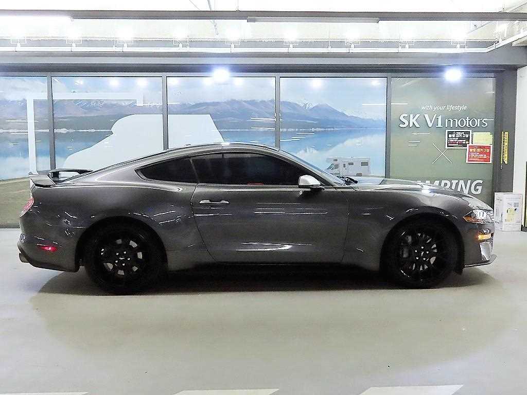 Ford Mustang - Vista 3
