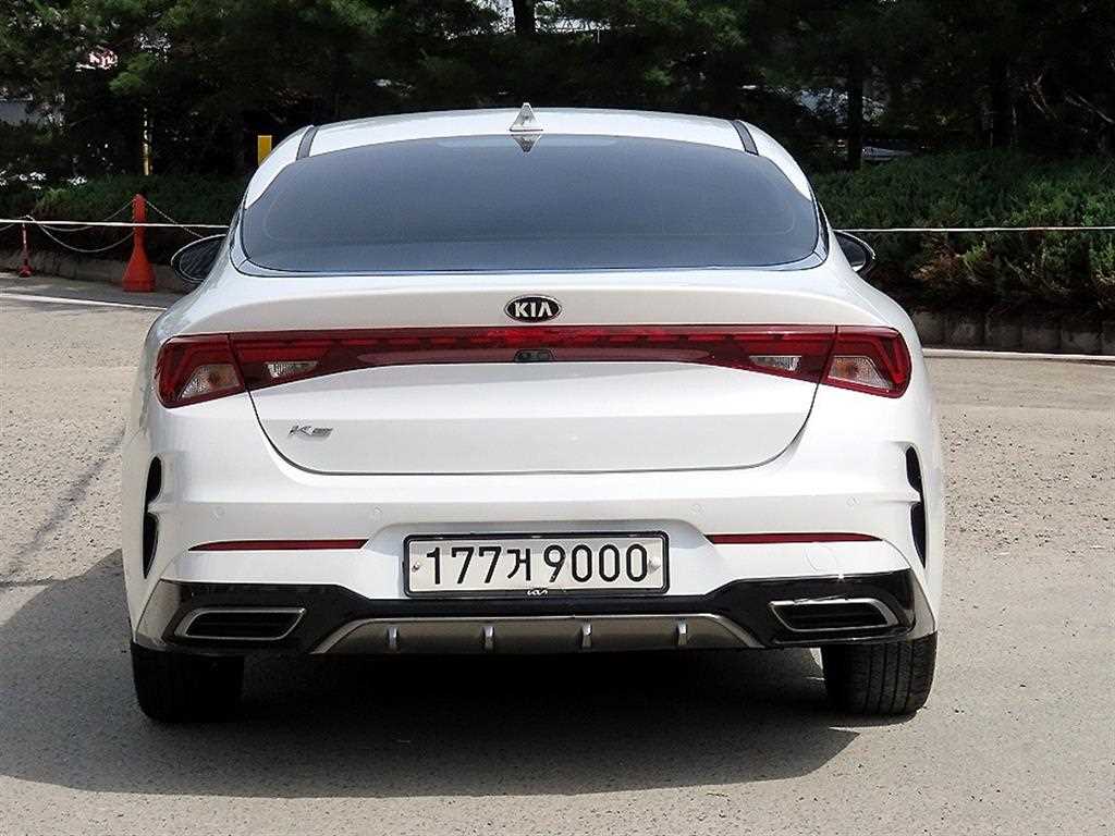 KIA K5 - Vista 4