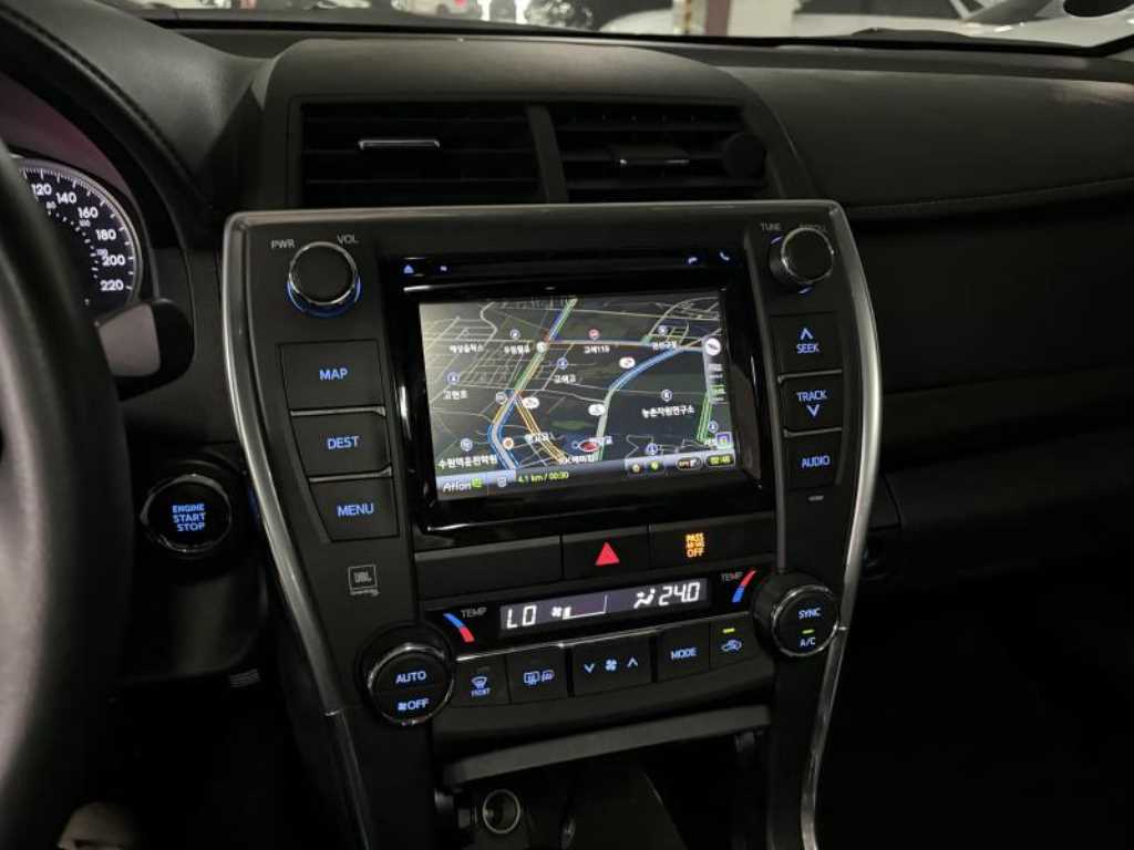 Toyota Camry - Vista 7