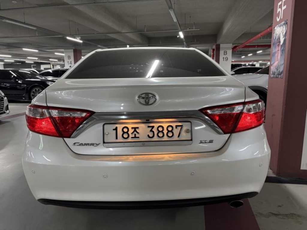 Toyota Camry - Vista 3