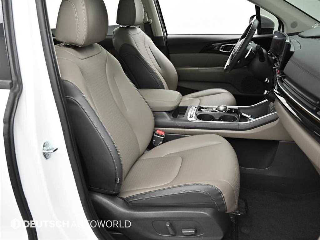 KIA Carnival - Vista 10