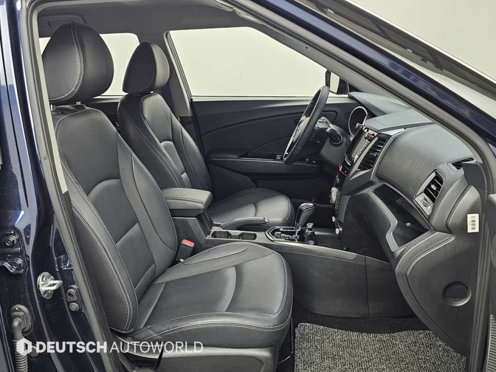 Ssangyong Tivoli - Vista 8