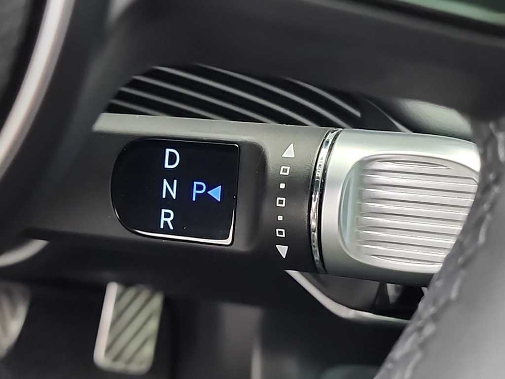 HYUNDAI Ioniq 5 - Vista 8