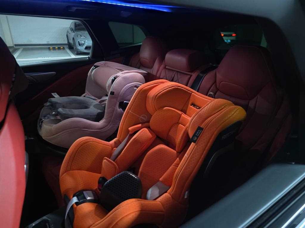 BMW XM - Vista 7