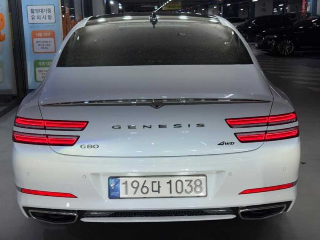 Genesis G80 - Vista 6
