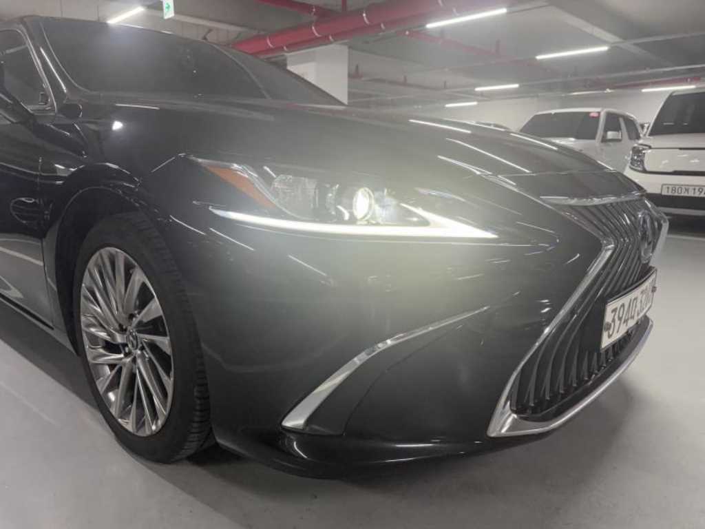 Lexus ES - Vista 4