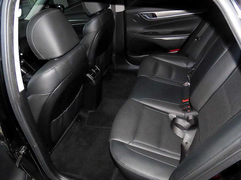 HYUNDAI Grandeur - Vista 7
