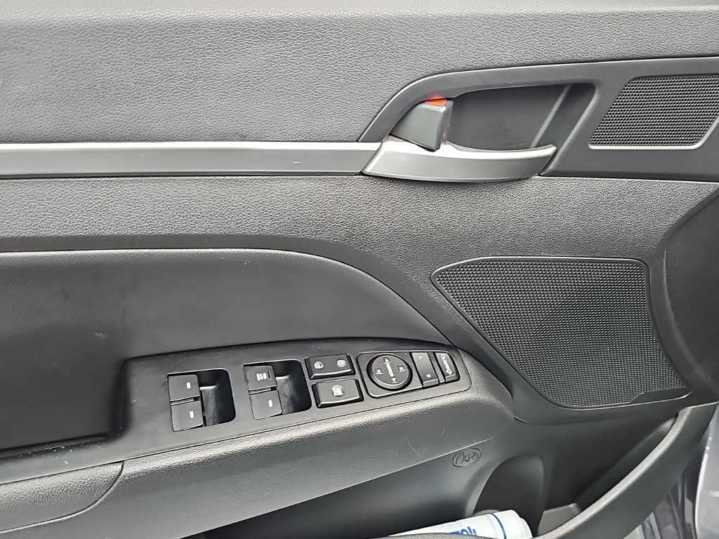 HYUNDAI Avante 2019 Gris - Importación desde Corea - HF Imports Iquique - Foto 15