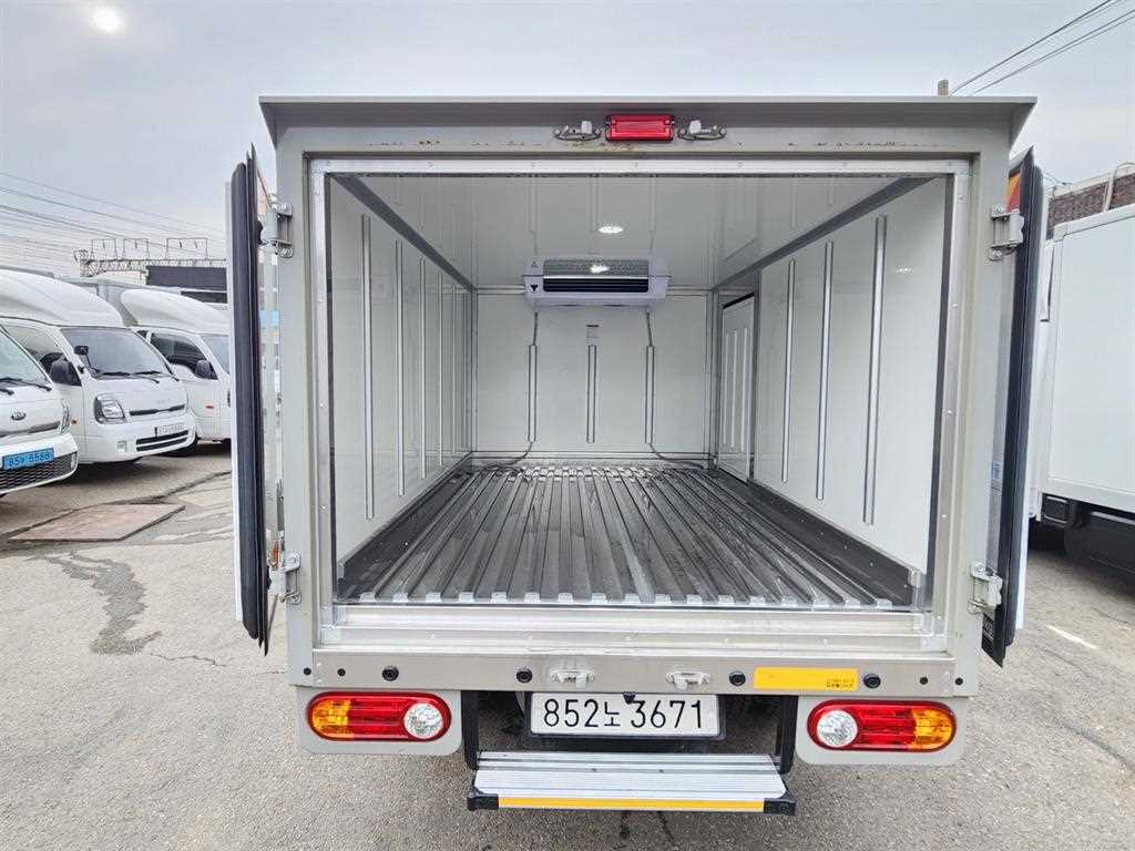 Small Truck Freezer Box(Low Deck) - Vista 10
