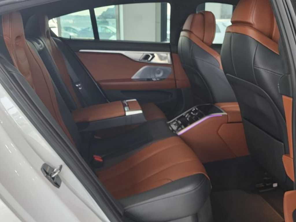 BMW 8 Series 2023 - Importación desde Corea - HF Imports Iquique - Foto 15