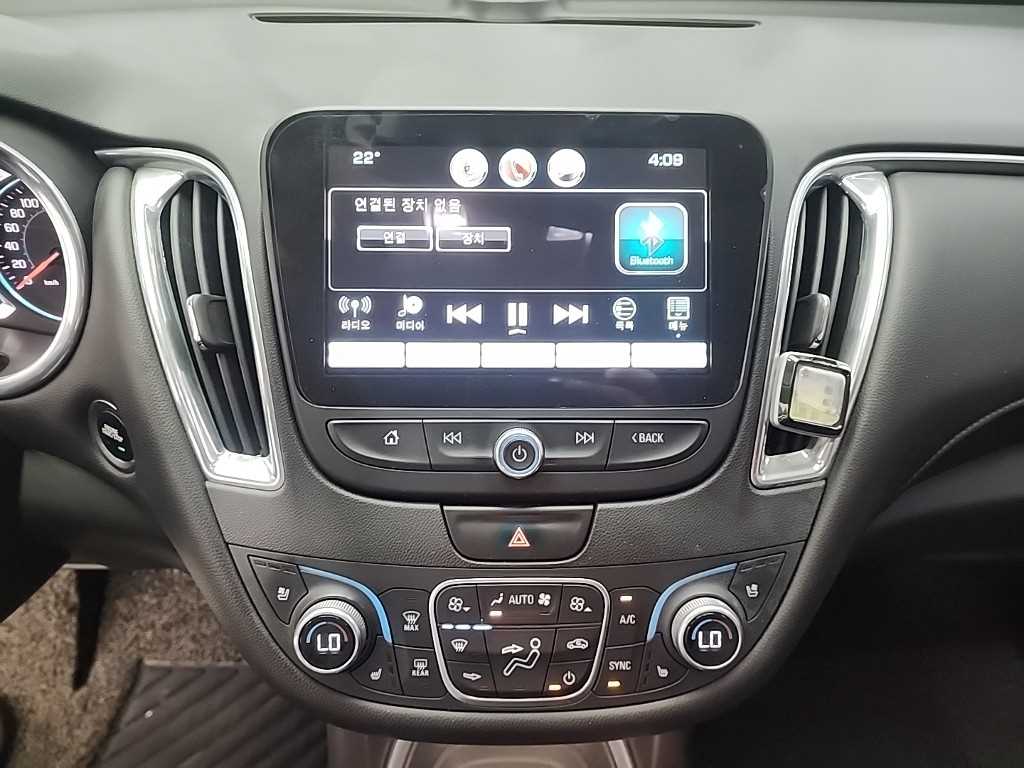Chevrolet Malibu - Vista 10