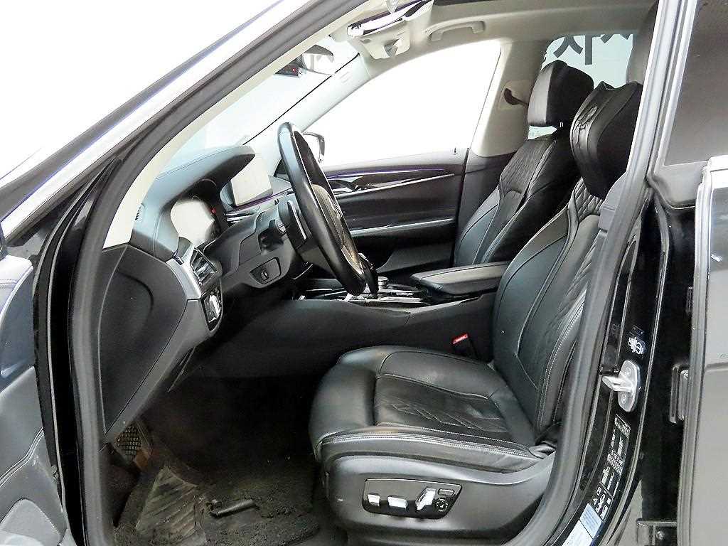 BMW Gran Turismo 2019 Negro - Importación desde Corea - HF Imports Iquique - Foto 13