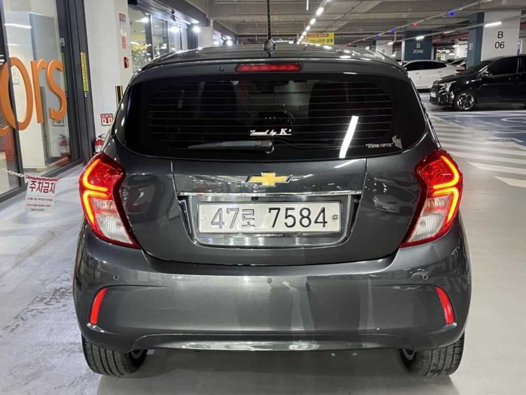 Chevrolet Spark - Vista 5