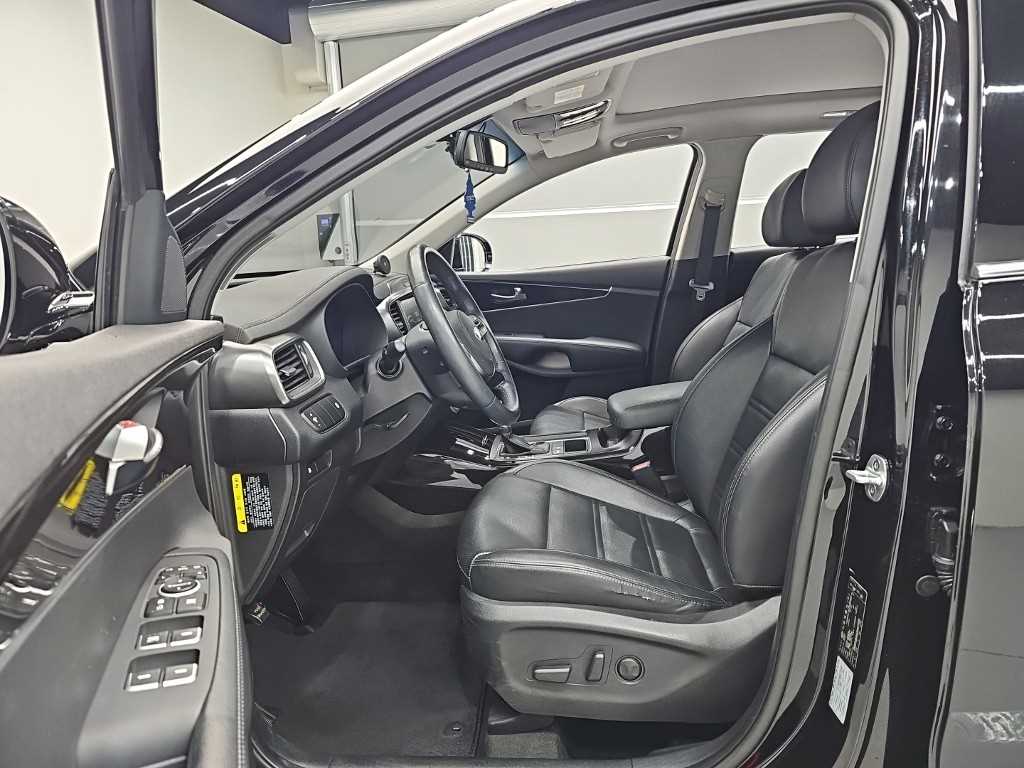 KIA Sorento - Vista 11