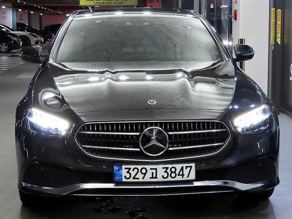 Mercedes Benz E class - Vista 2
