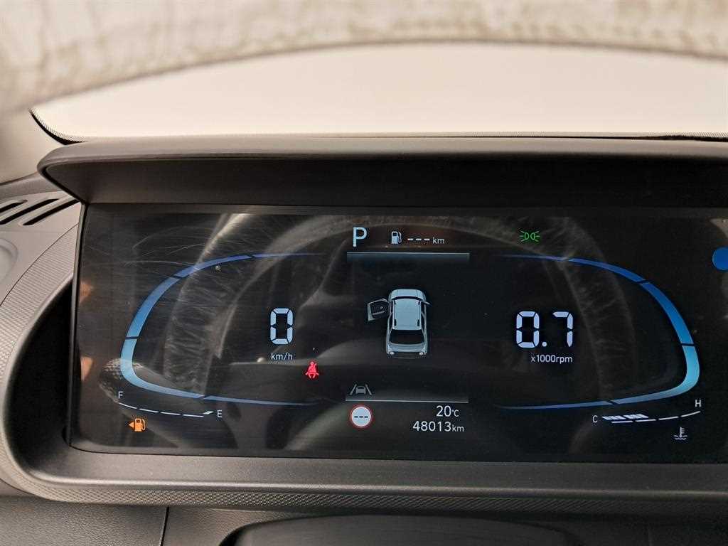 HYUNDAI Casper - Vista 8