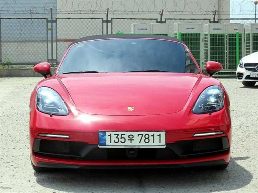 Porsche 718 2021 Rojo - Importación desde Corea - HF Imports Iquique - Foto 1