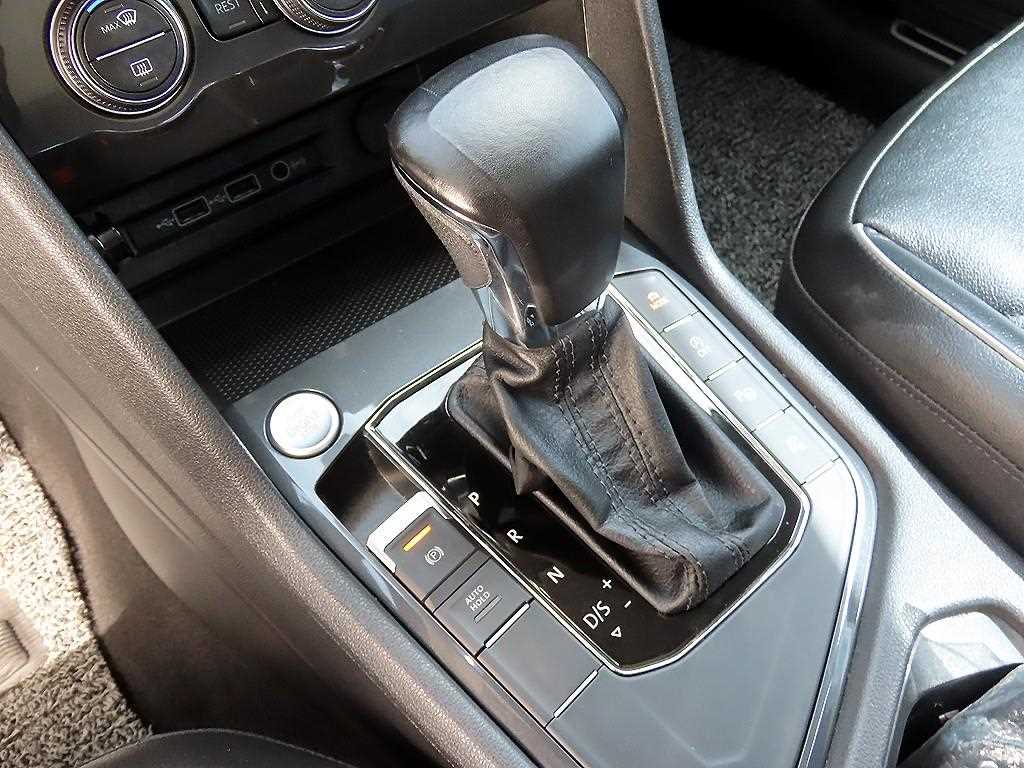 Volkswagen Tiguan - Vista 11