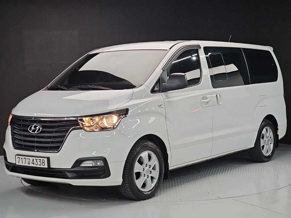 HYUNDAI Starex 2021 Blanco - Importación desde Corea - HF Imports Iquique - Foto 1