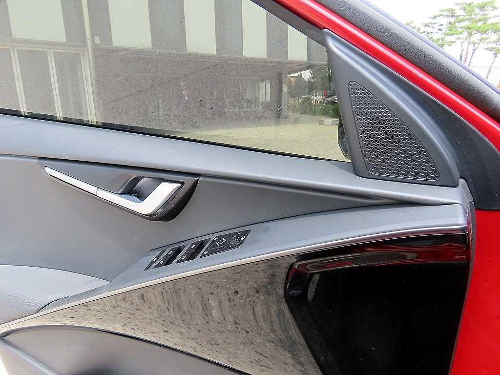 KIA Niro - Vista 11
