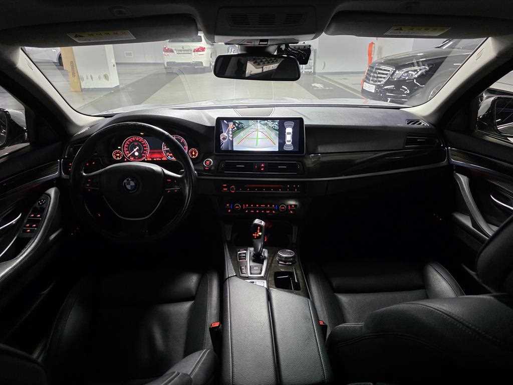 BMW 5 Series - Vista 5