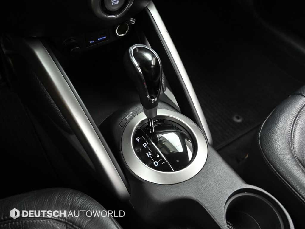HYUNDAI Veloster - Vista 9