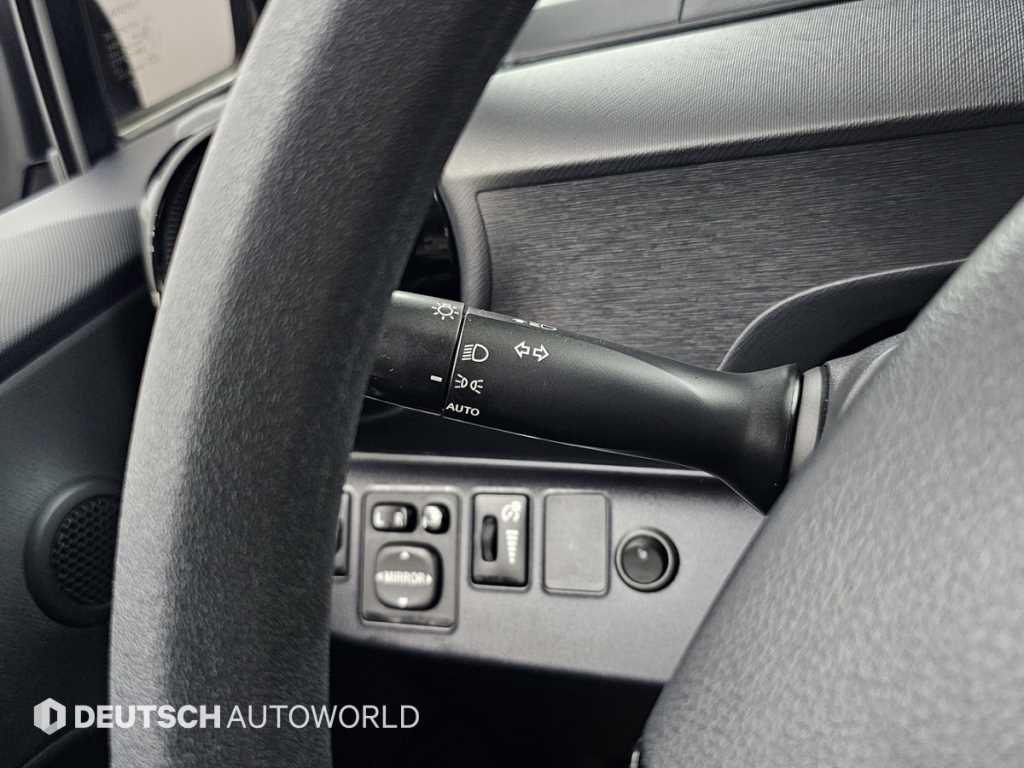 Toyota Prius 2018 Plateado - Importación desde Corea - HF Imports Iquique - Foto 18