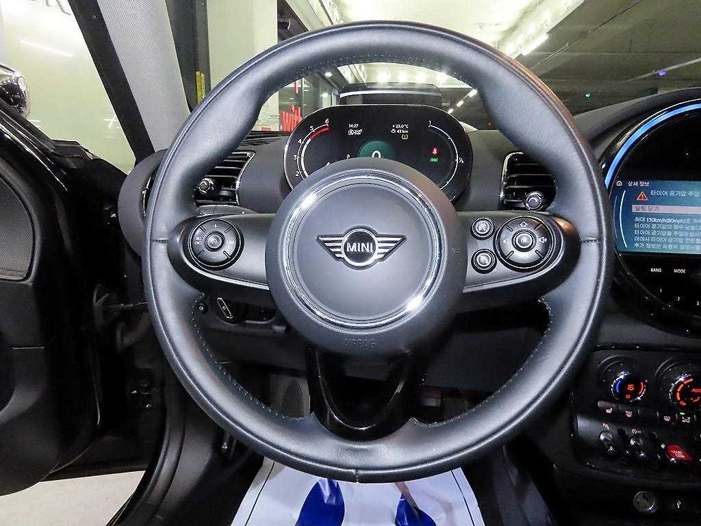 Mini Clubman - Vista 8