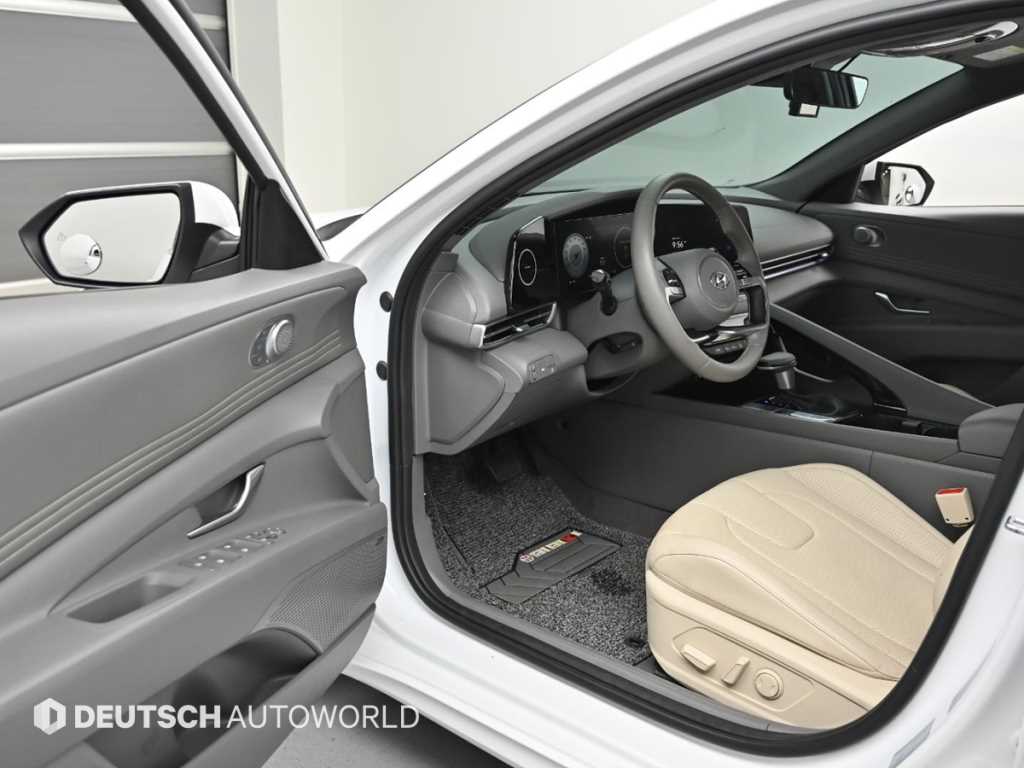 HYUNDAI Avante - Vista 11