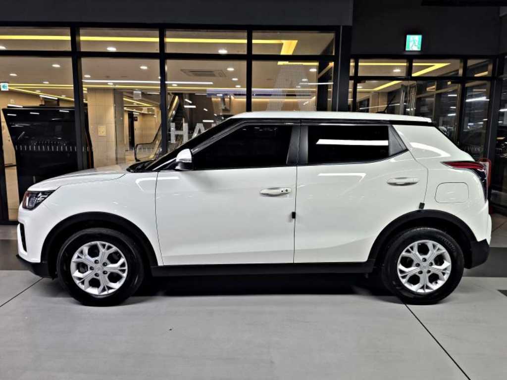 Ssangyong Tivoli - Vista 3