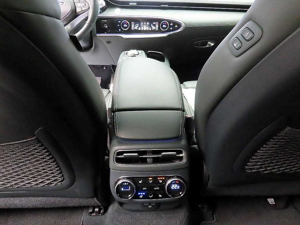 Genesis GV70 2022 Blanco - Importación desde Corea - HF Imports Iquique - Foto 16