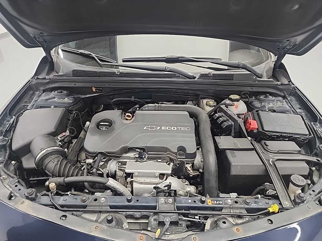 Chevrolet Malibu - Vista 5
