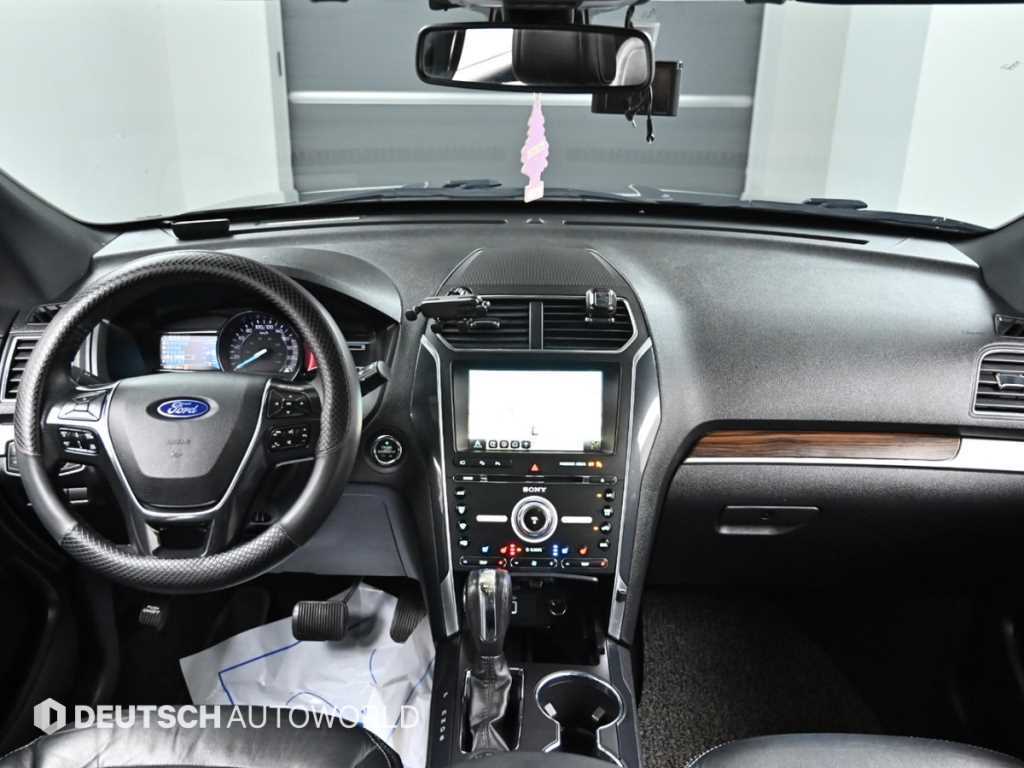 Ford Explorer - Vista 7