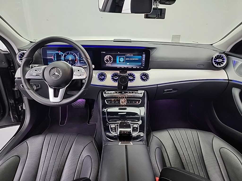 Mercedes Benz CLS Class - Vista 7