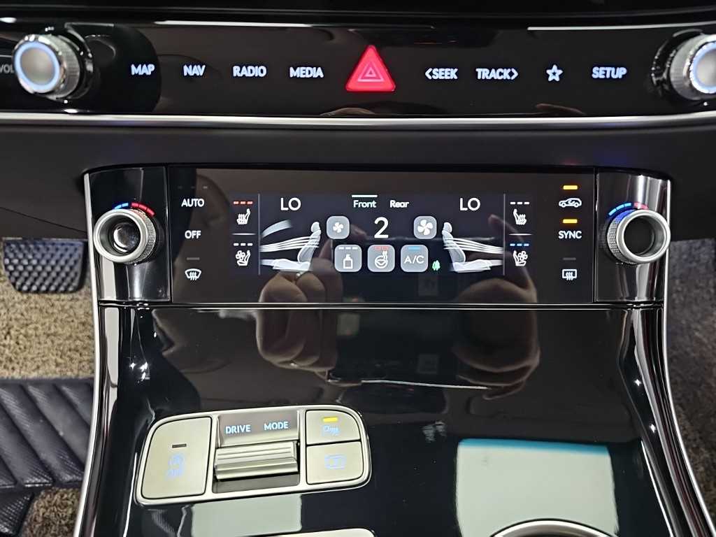 Genesis GV70 - Vista 10