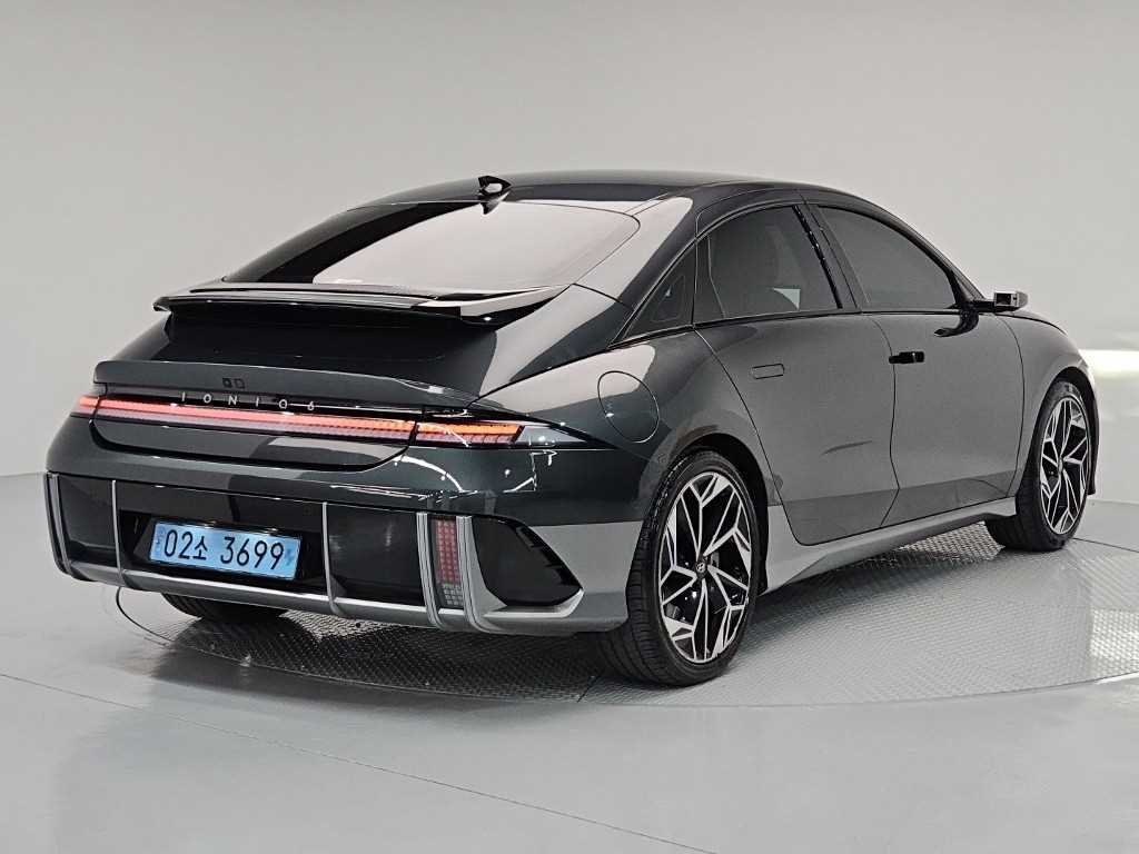 HYUNDAI Ioniq 6 - Vista 4